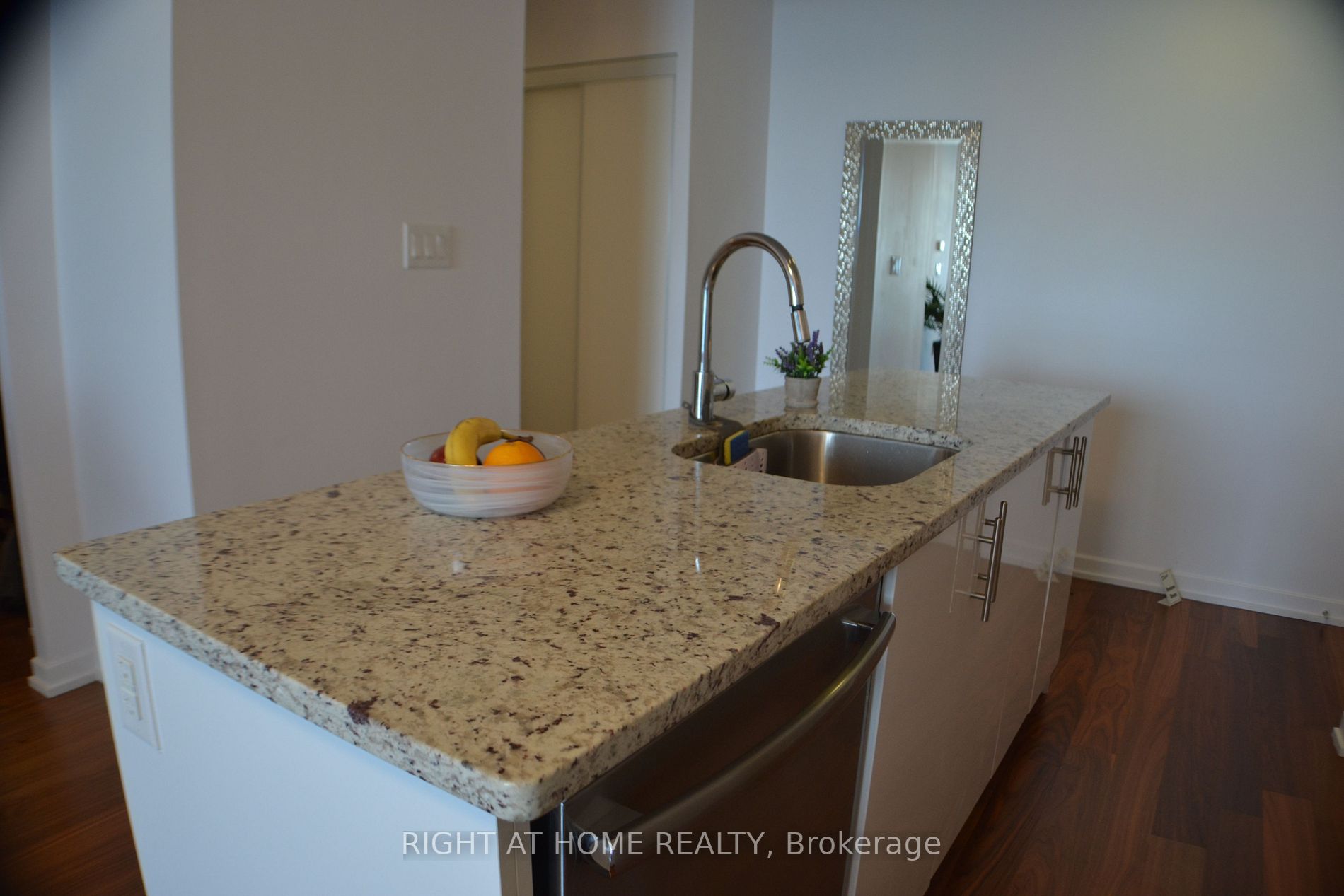 70 Forest Manor Rd 2907