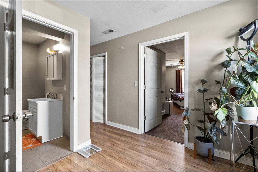 1119-1125 Merriam Lane