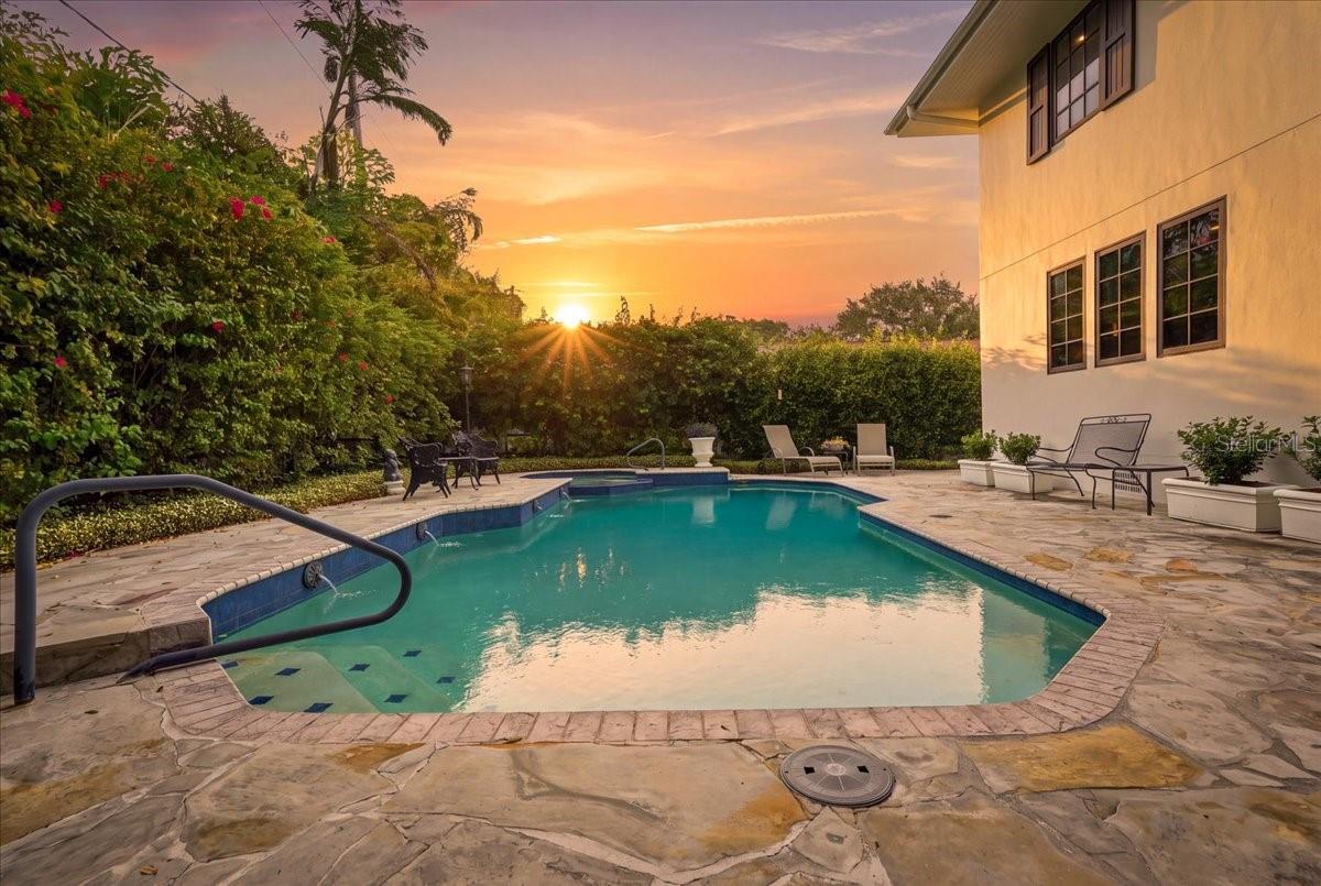 89 Martinique Avenue