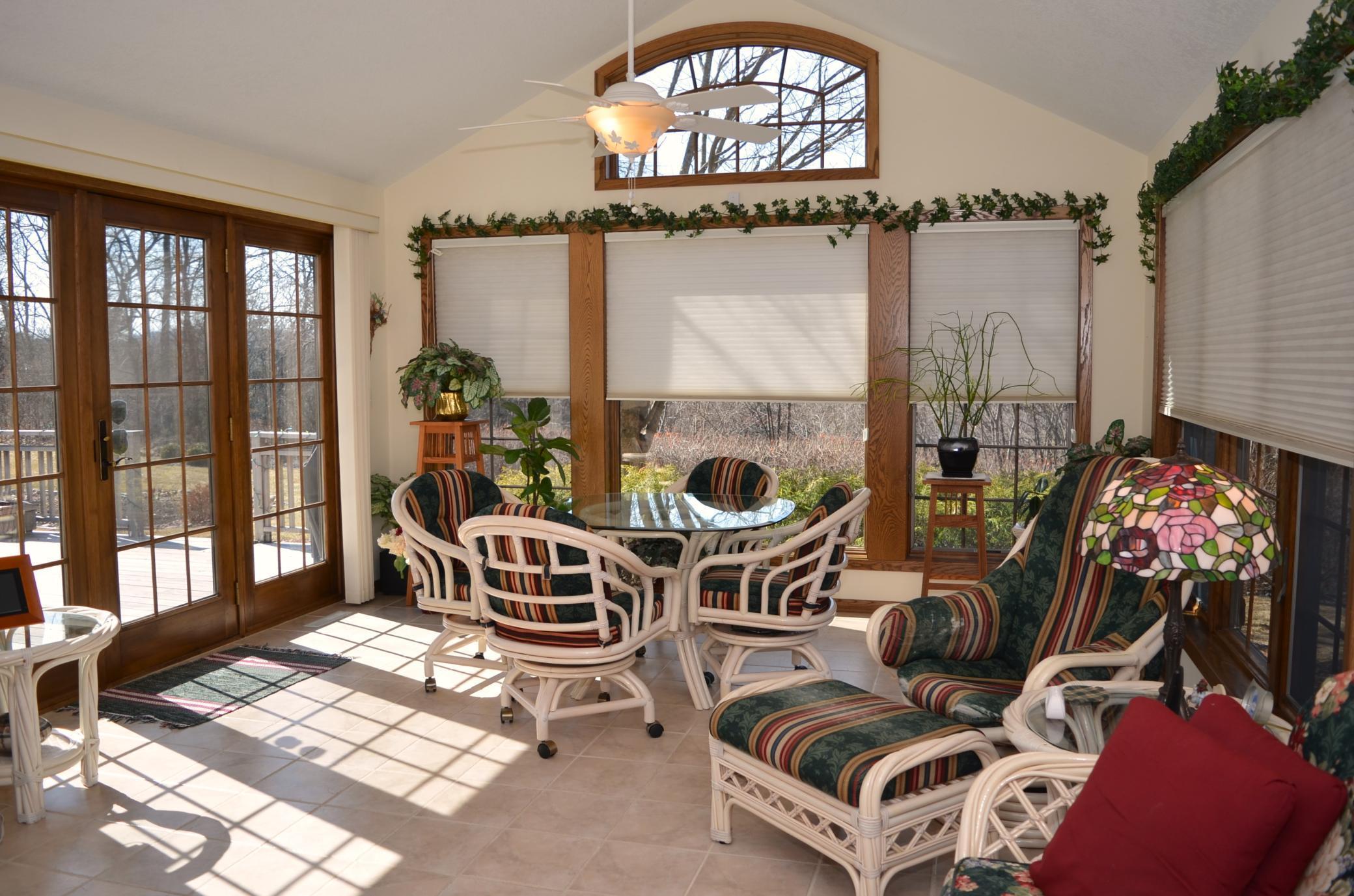 4336 Lookout Lane