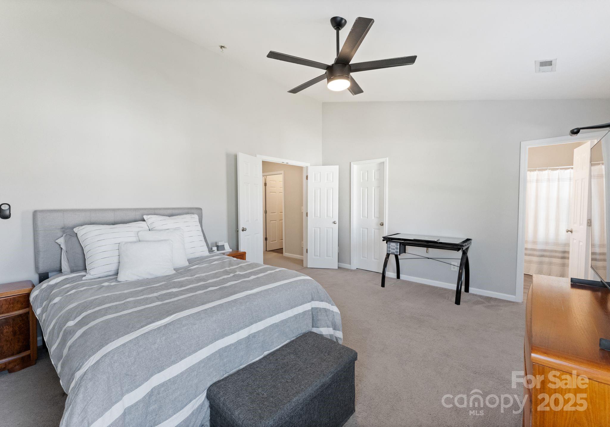 13635 Singleleaf Lane