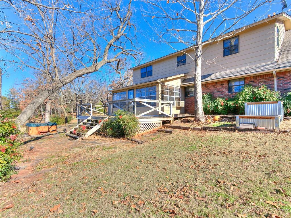 9901 Woodview Drive
