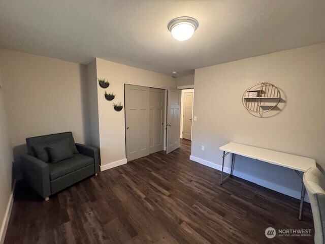5031 E Rasor Road W
