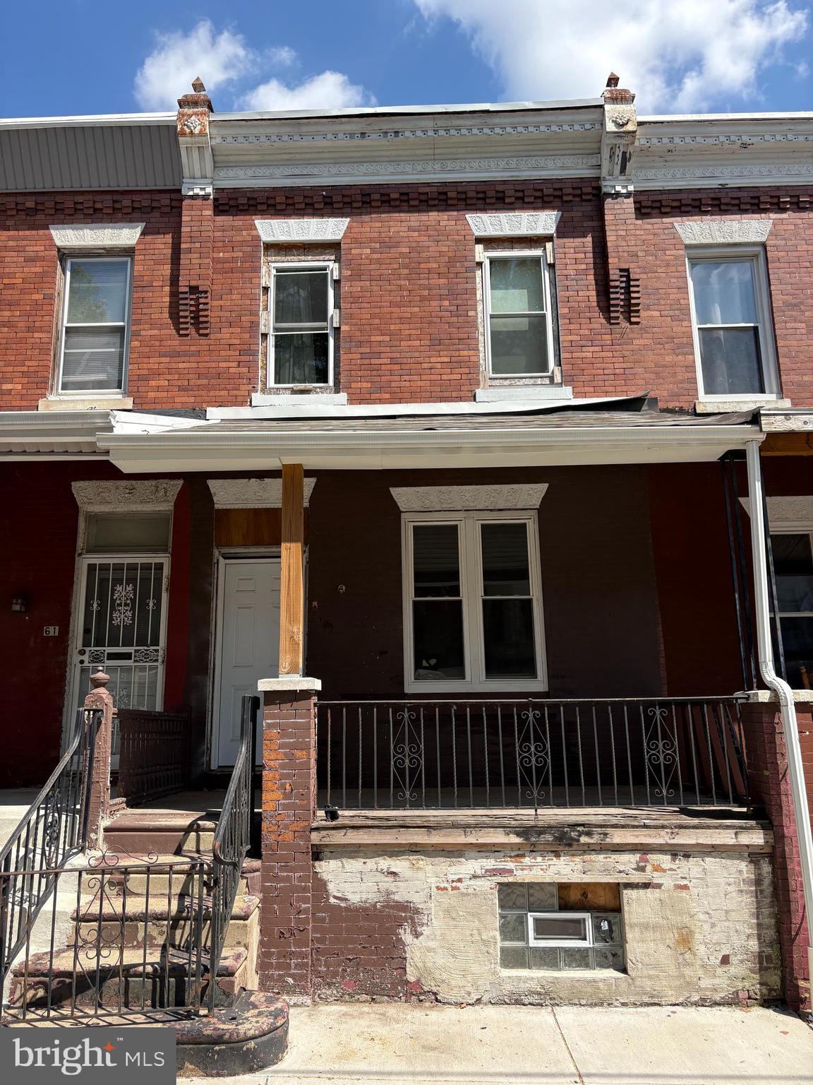 Excellent duplex investment opportunity near 53rd and Market. This legally zoned two familyproperty has a one bedroom unit on the 1st floor and a 2 bedroom unit on the second floor.The interior has all new framing as well as all new mechanicals that are roughed in and readyfor insulation. Don't miss out on this opportunity, it will go fast!