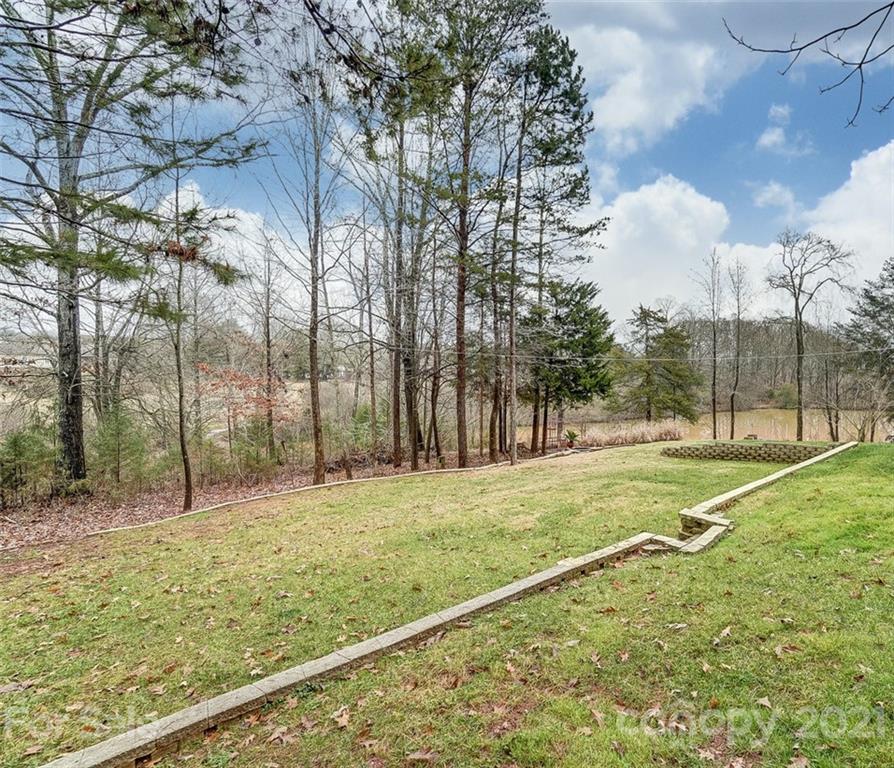 957 Hickory Stick Drive