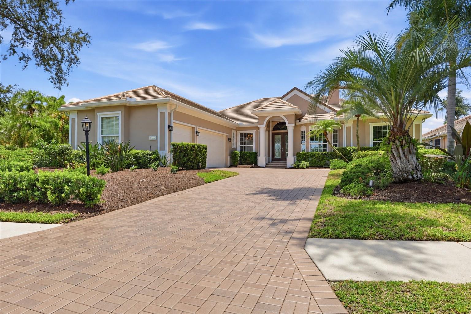 8160 Collingwood Court, University Park, FL