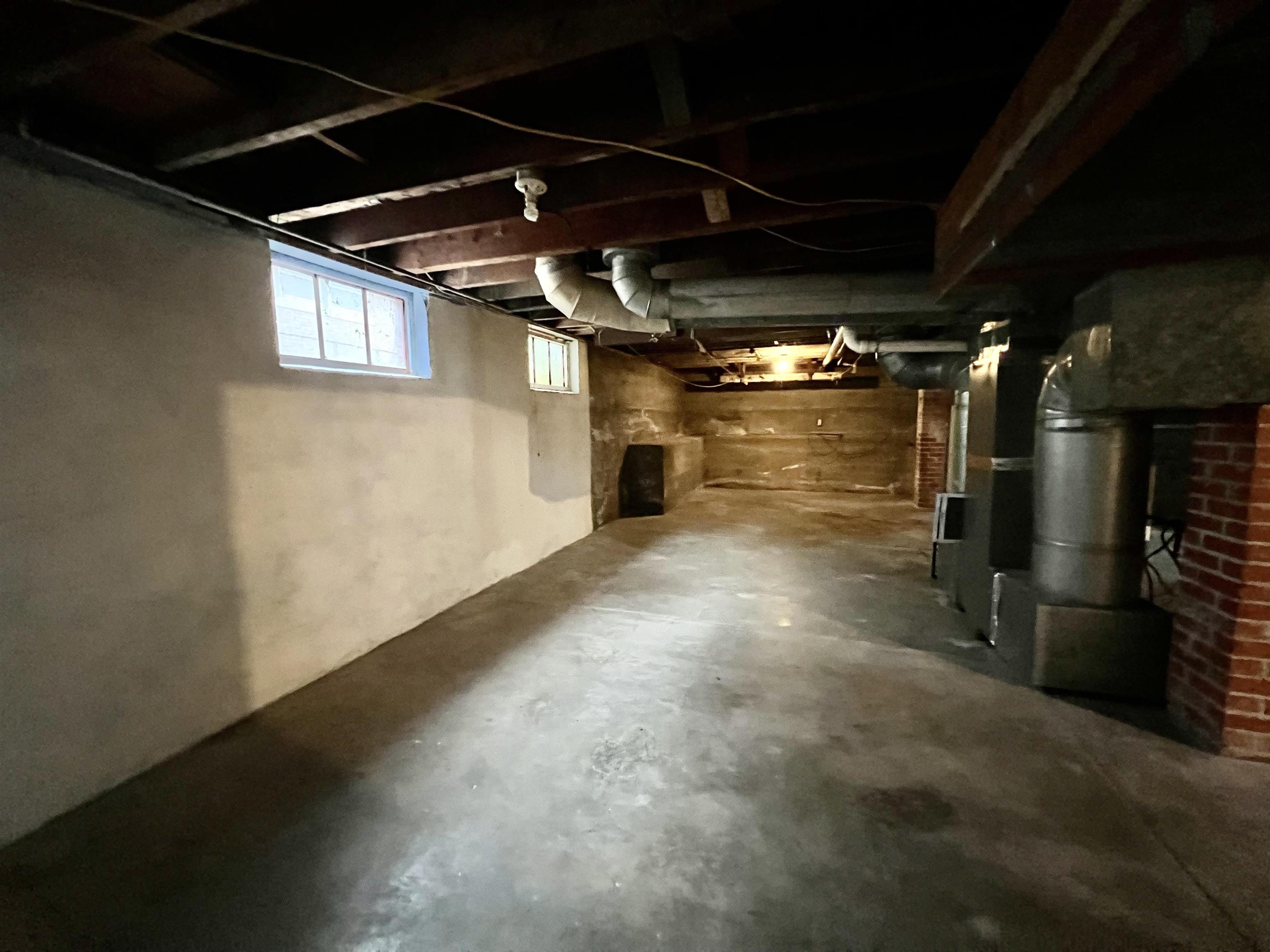 215 N 3rd