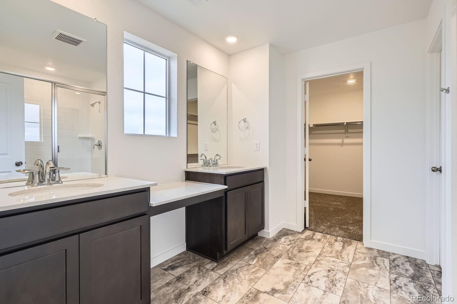 11039 Snowdon Street