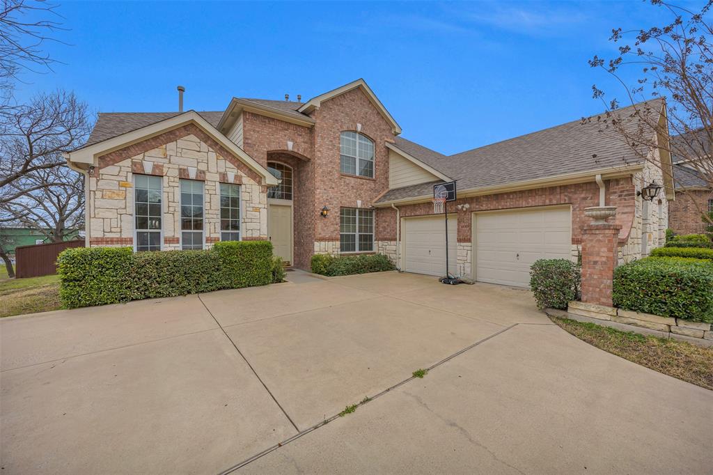 9909 Oakmont Court
