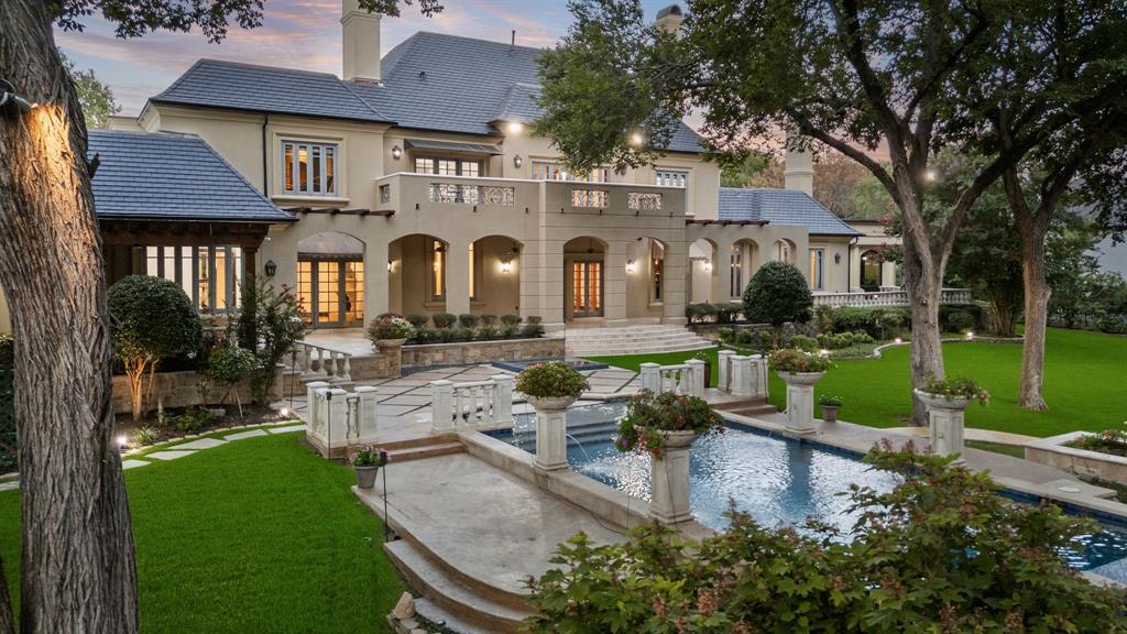 4505 Tour 18 Drive, Flower Mound, TX