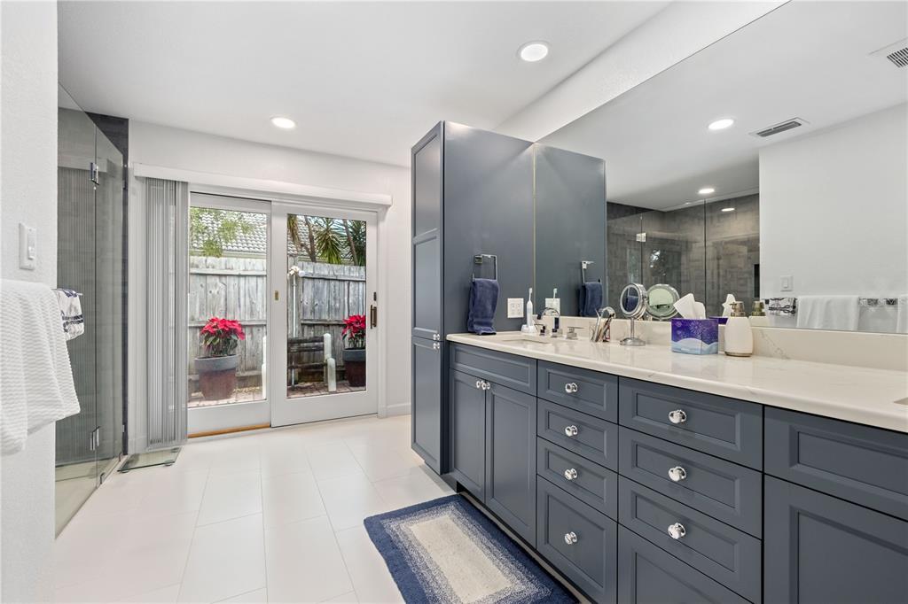 700 Old Compass Road