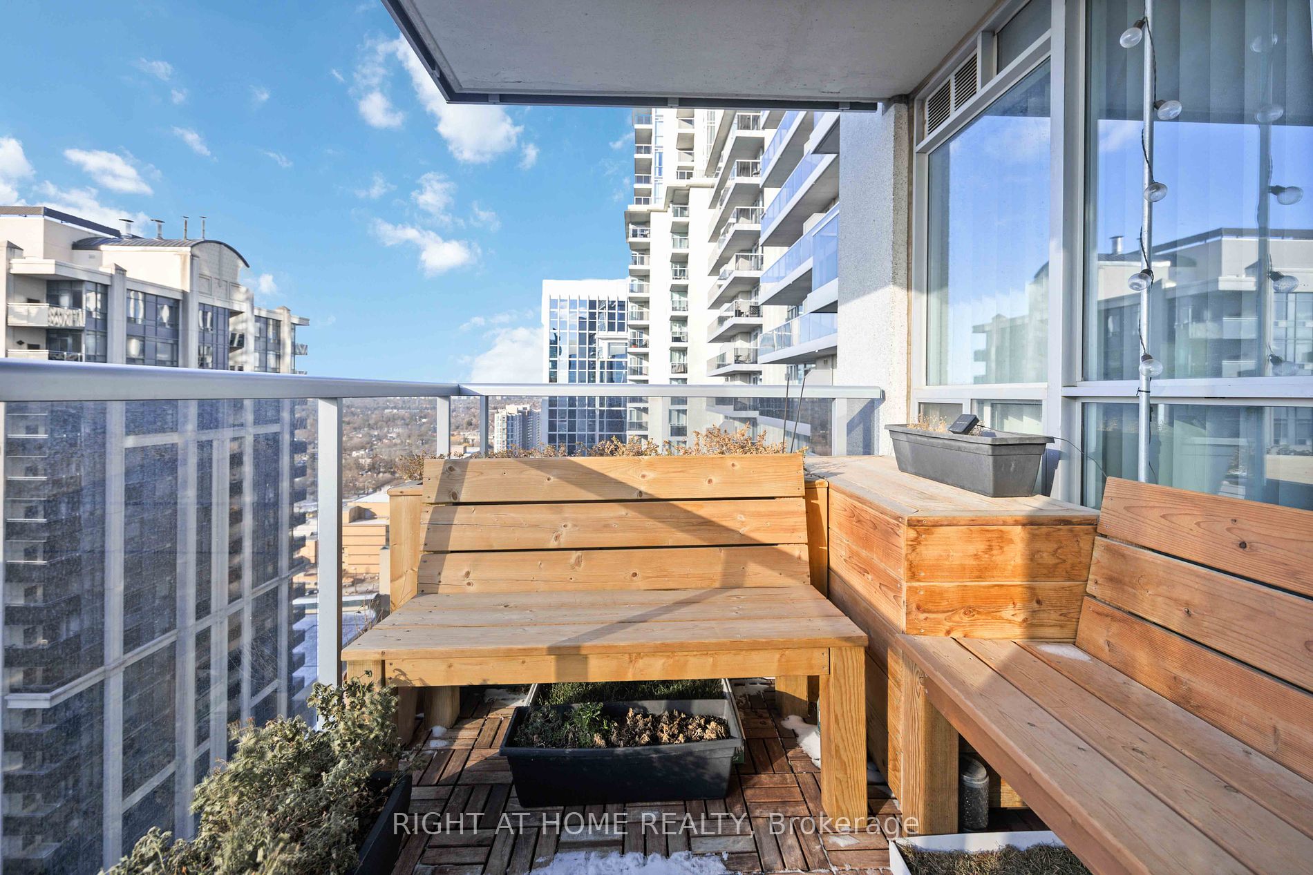 4968 Yonge St 3015