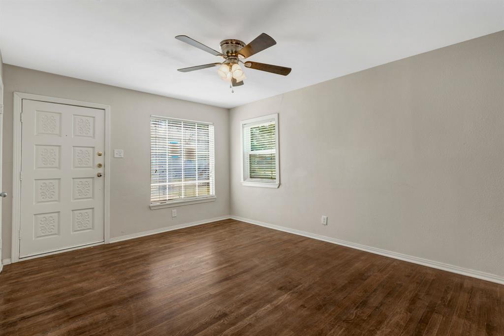 3119 Bertrand Avenue