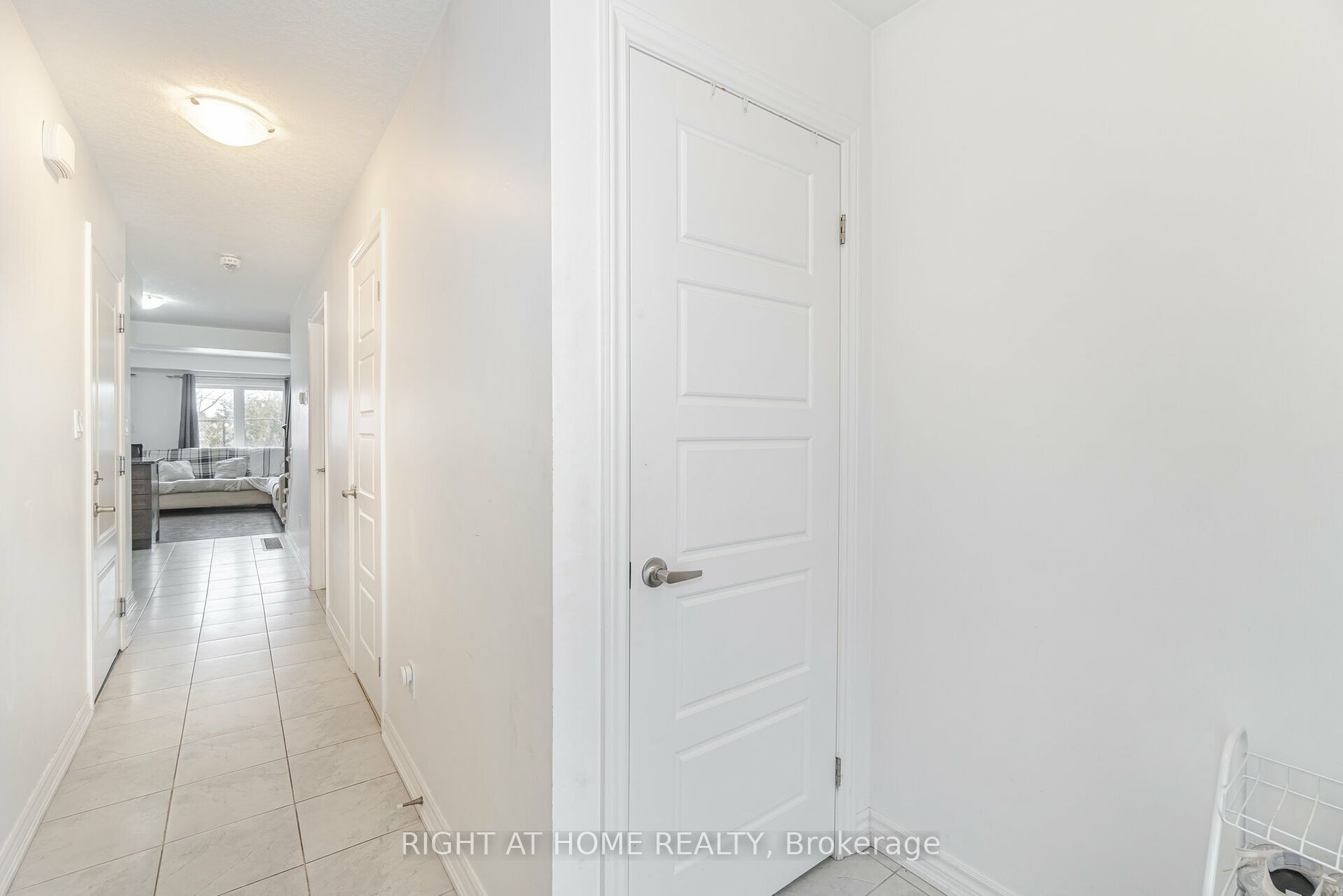 91 E Poppy Dr 50