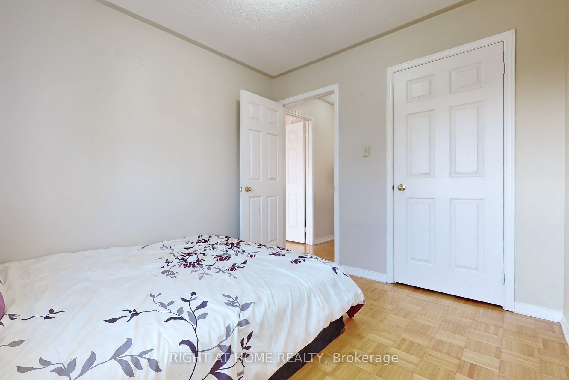 50 Argento Cres Upper