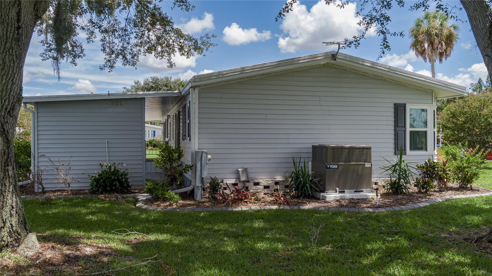 8425 Castle Garden Road