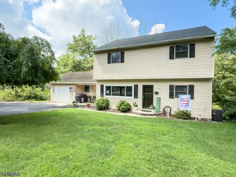 427 Mount Hermon Rd, Hope Twp NJ