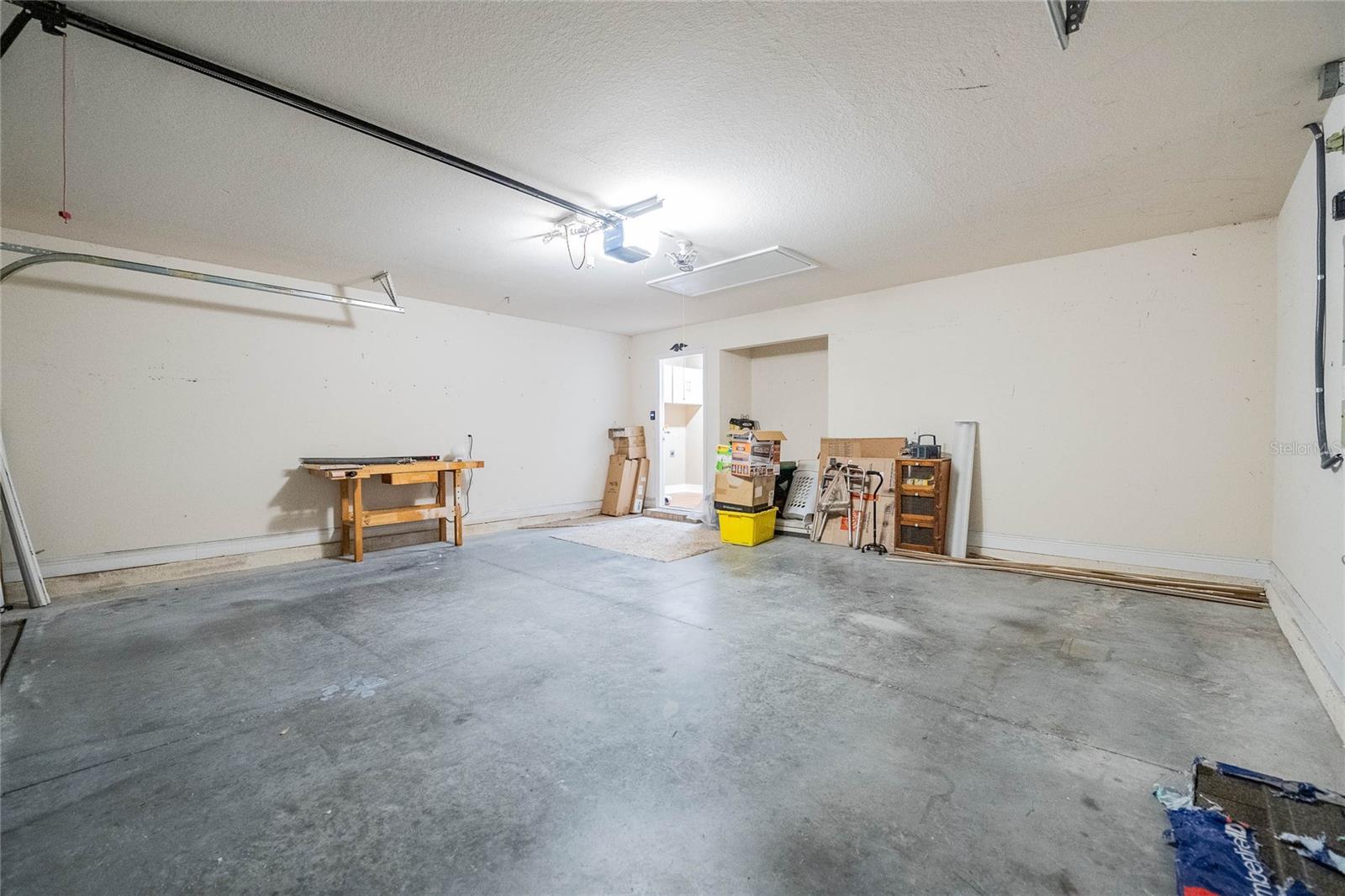 2933 Blackwater Oaks Drive