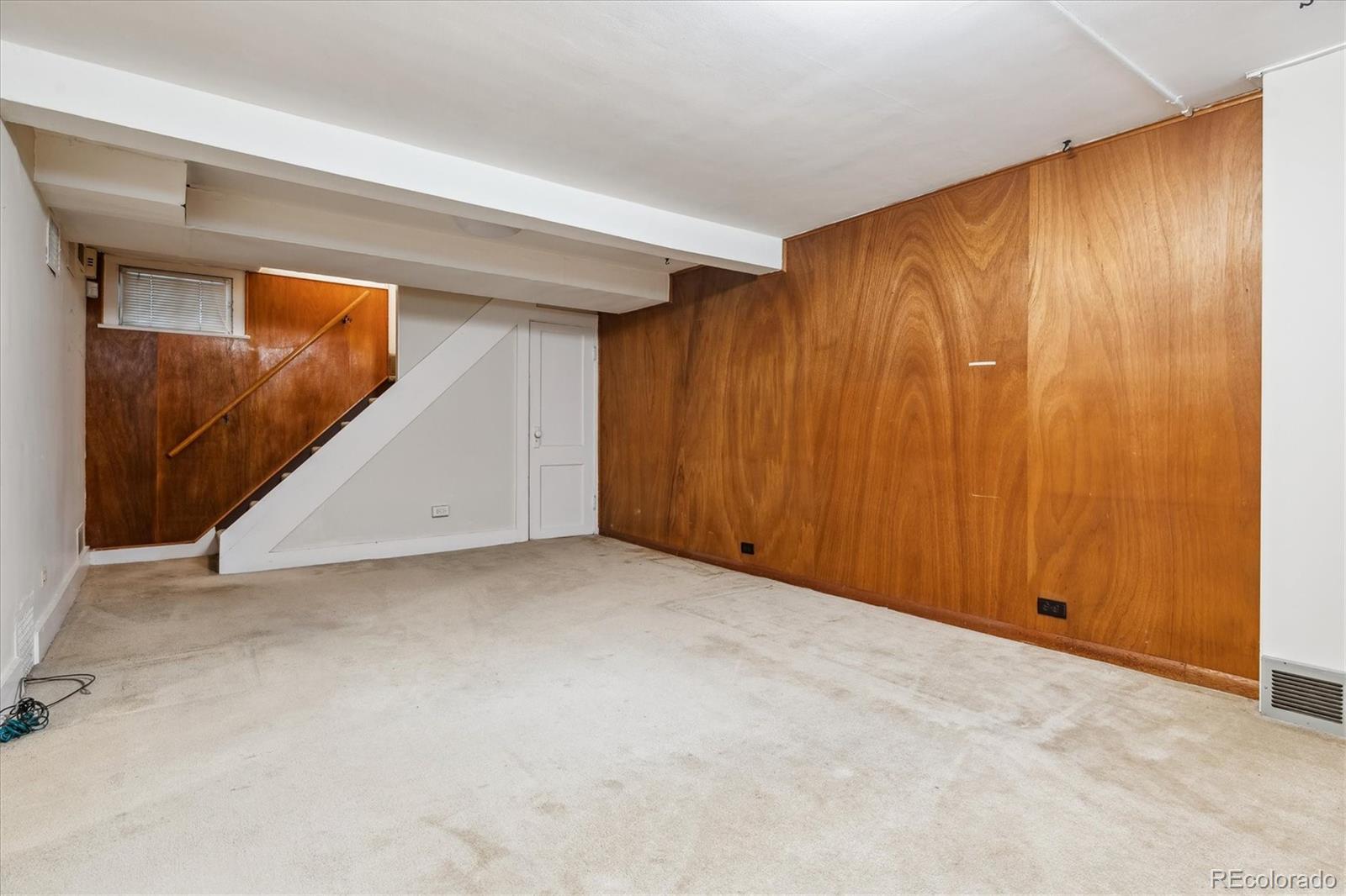 869 S Williams Street