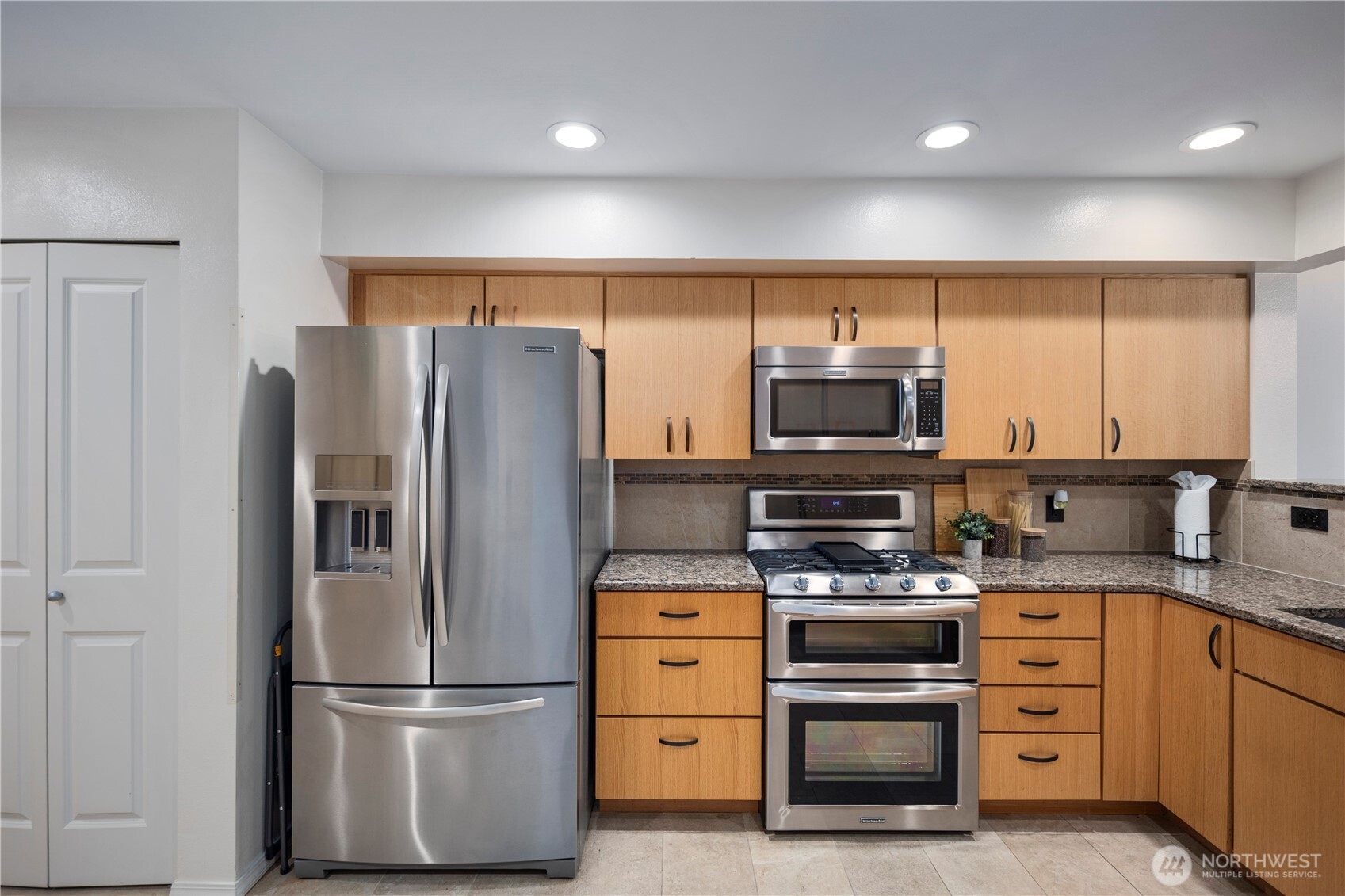 22614 43rd Avenue S 17-3