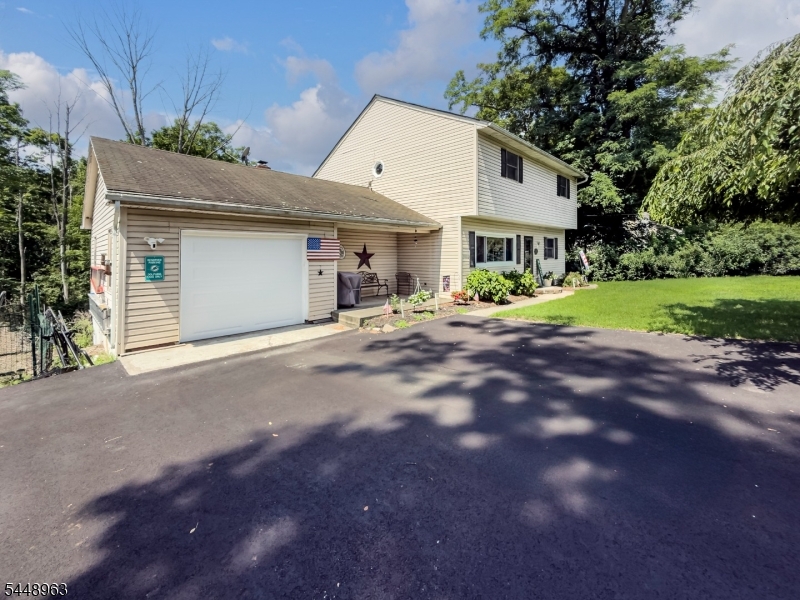 427 Mount Hermon Rd — photo 2 of 27