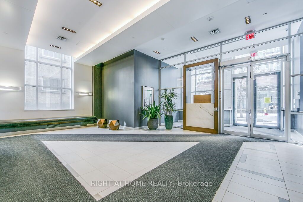 105 George St 313