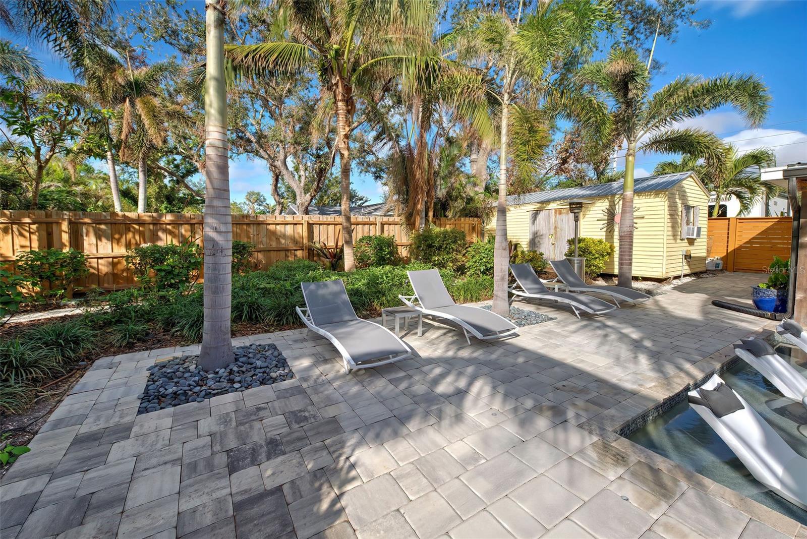 315 Palmetto Road W