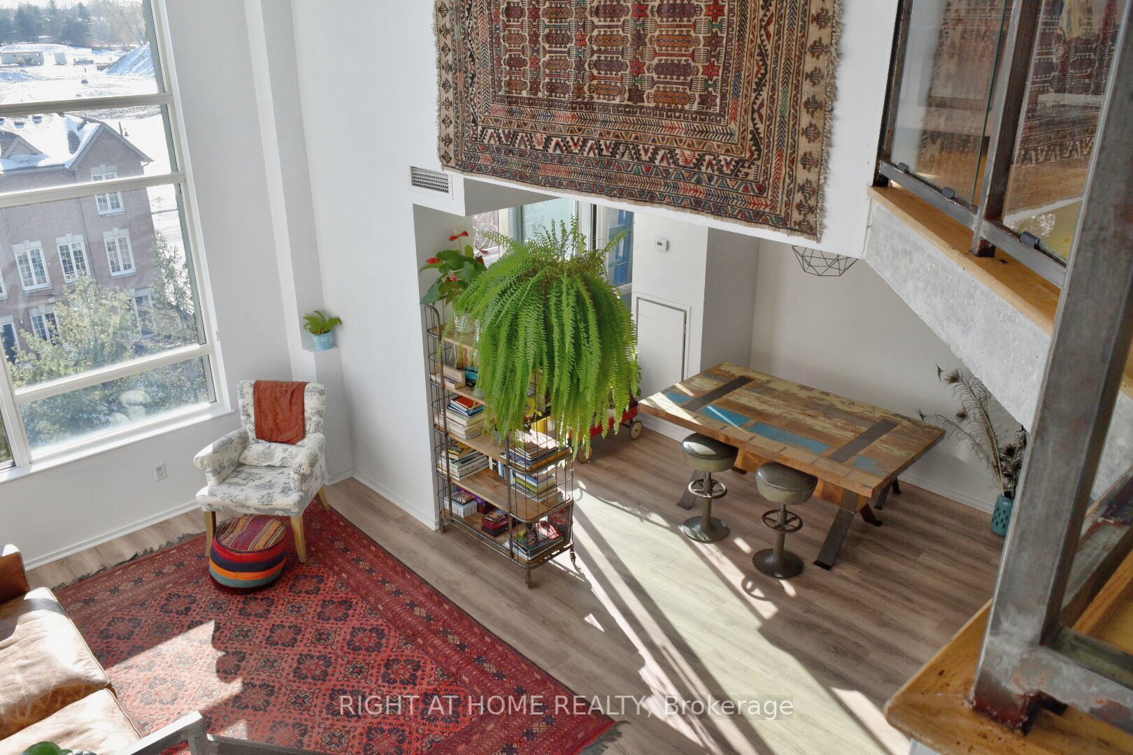 200 Manitoba St 317
