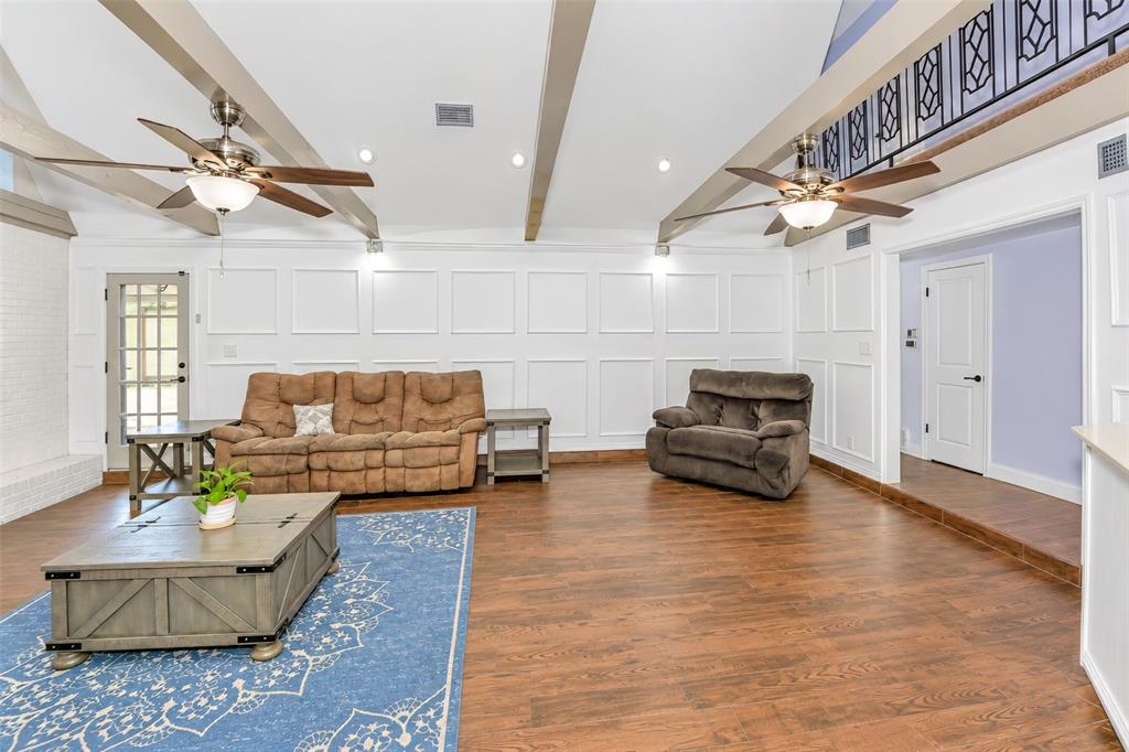 7505 Canyon Crest Court