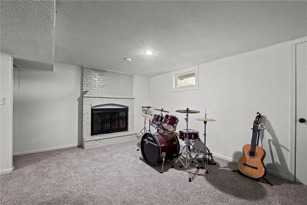 22420 W 73rd Terrace