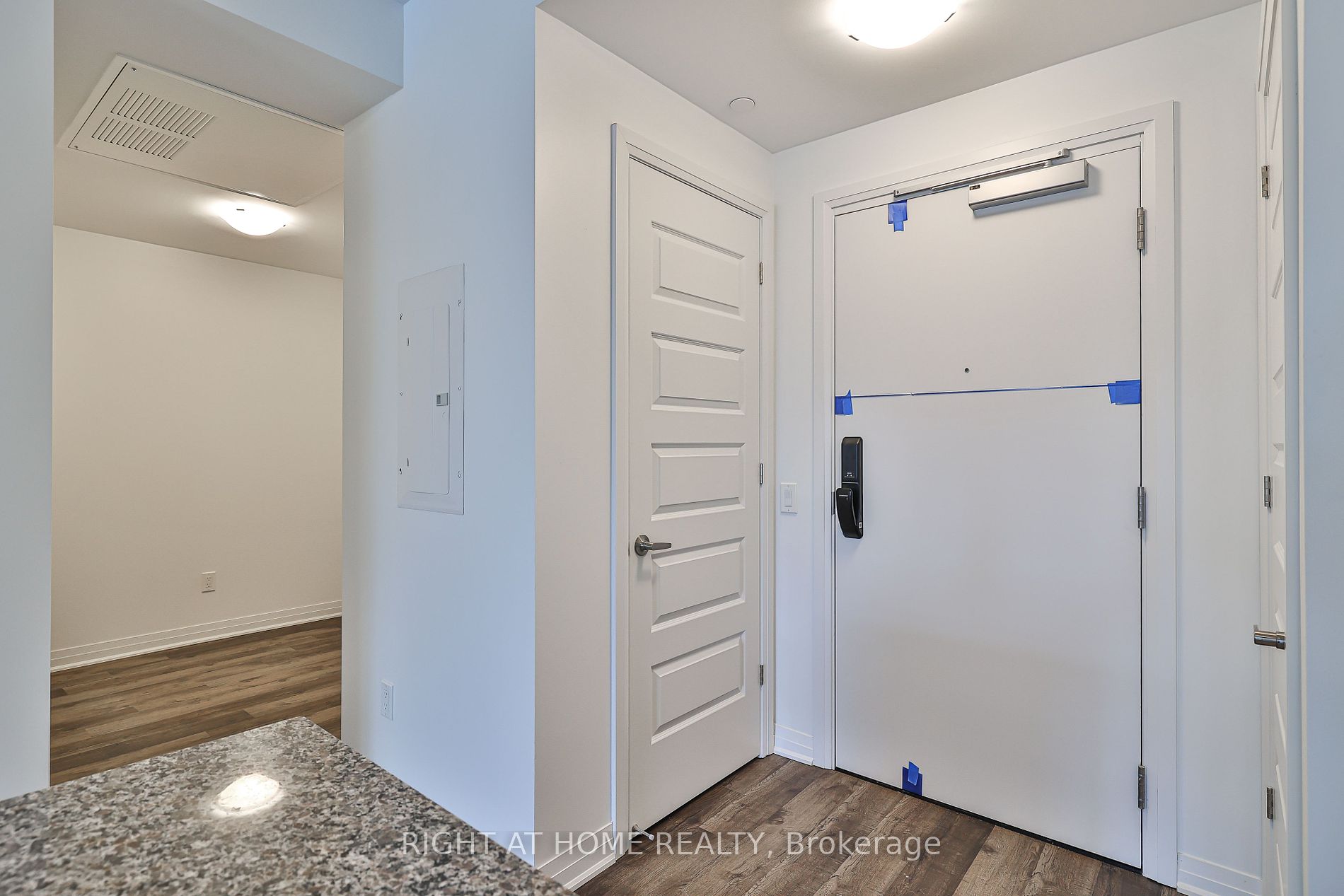 470 Gordon Krantz Ave 217