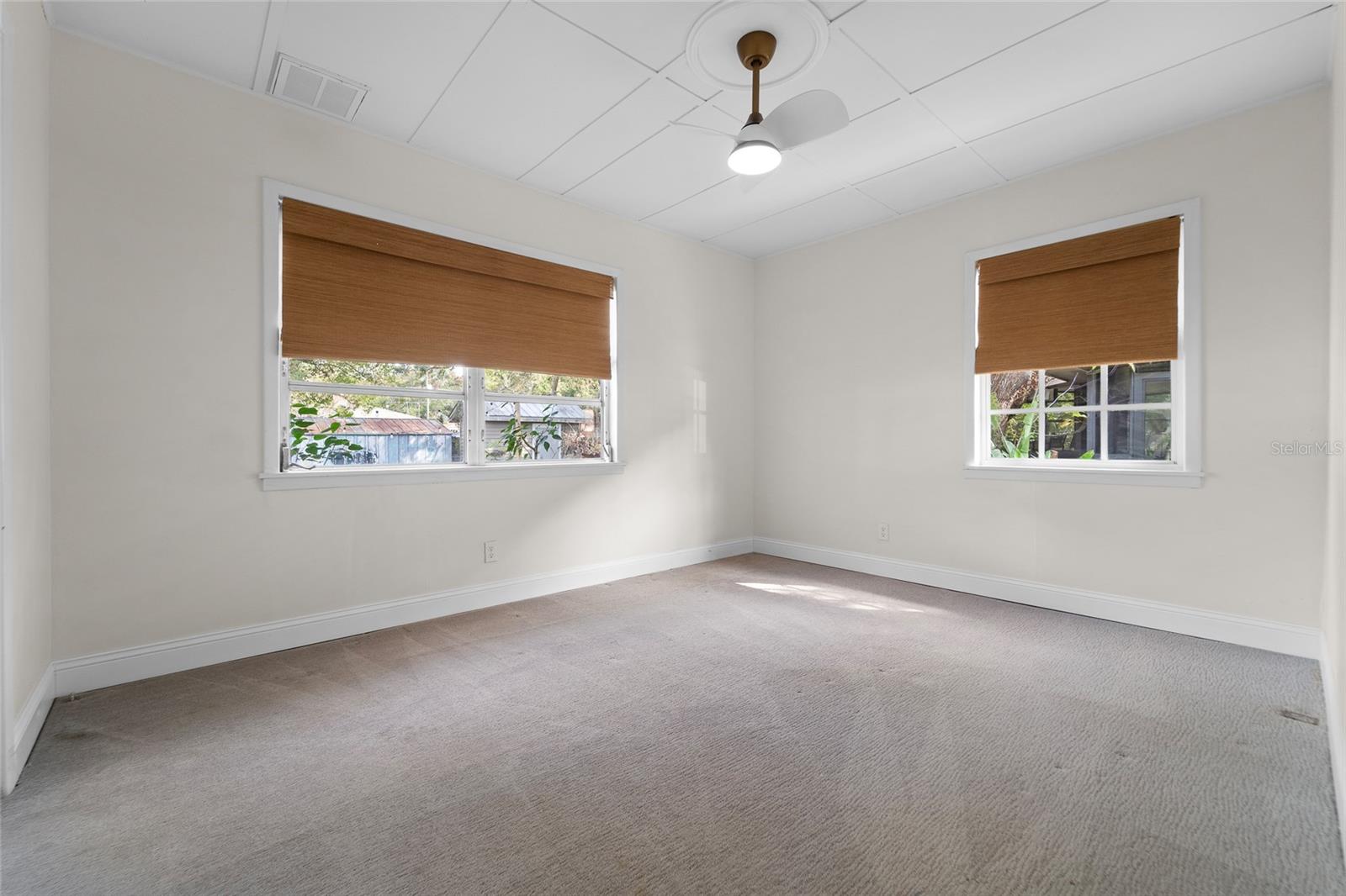 1216 E Flora Street