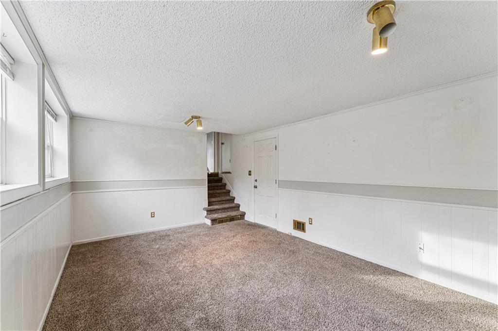 5007 Outlook Street