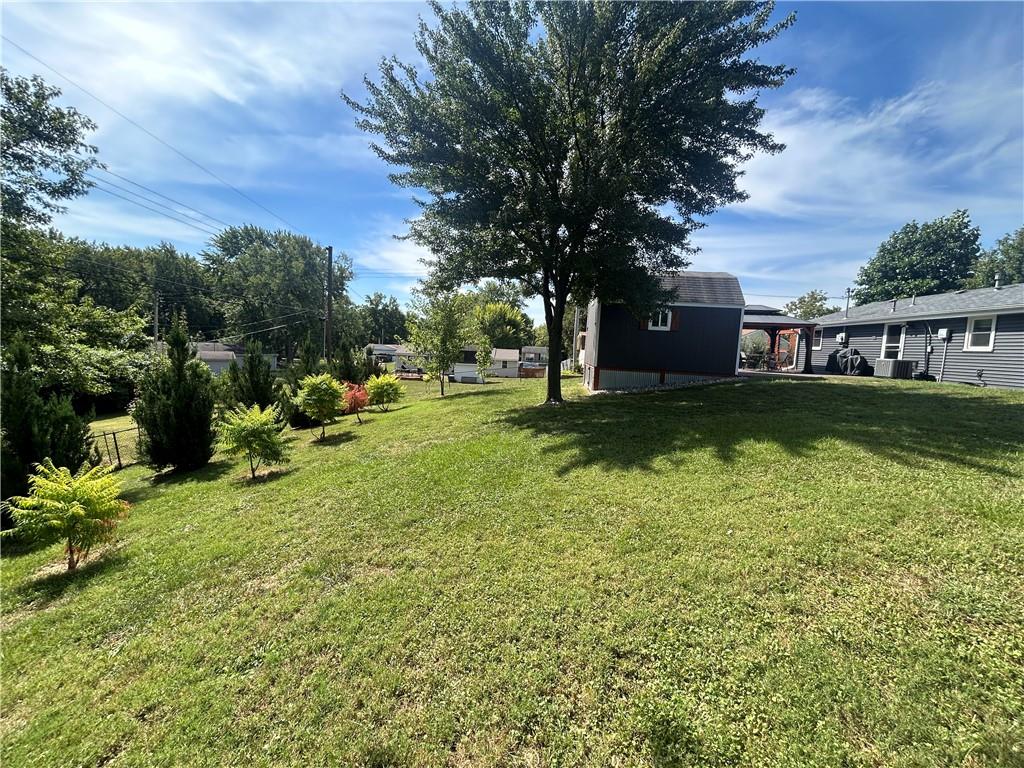 8105 N Summit Street