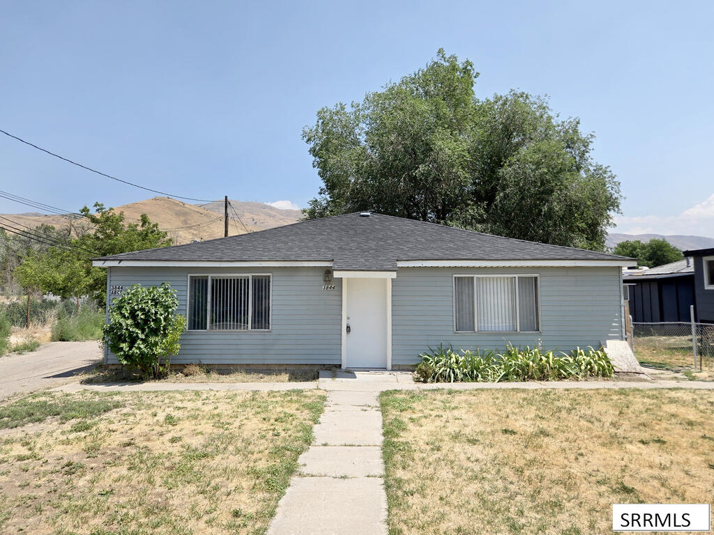 3844 Jason Avenue