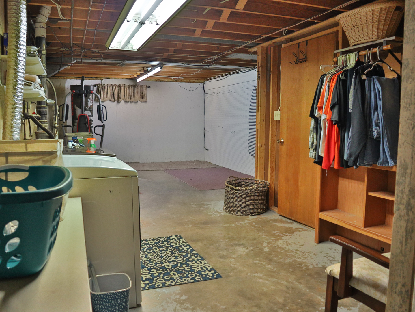 1214 Easy Street