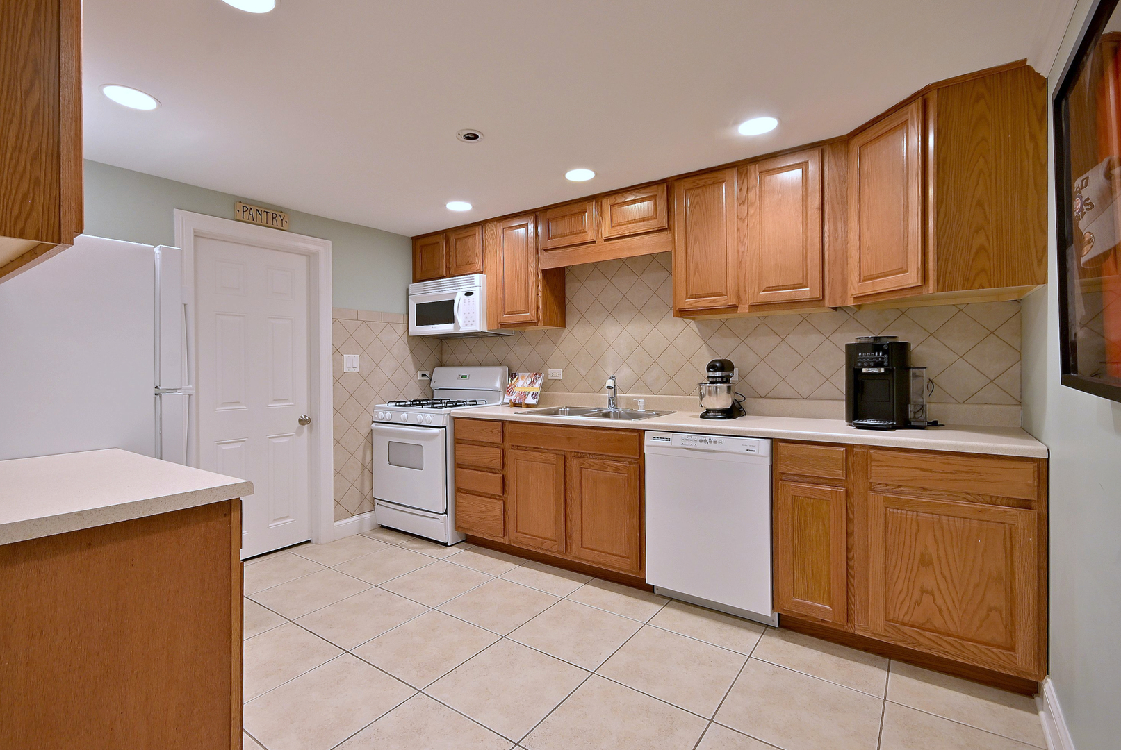 101 E Bryn Mawr Avenue