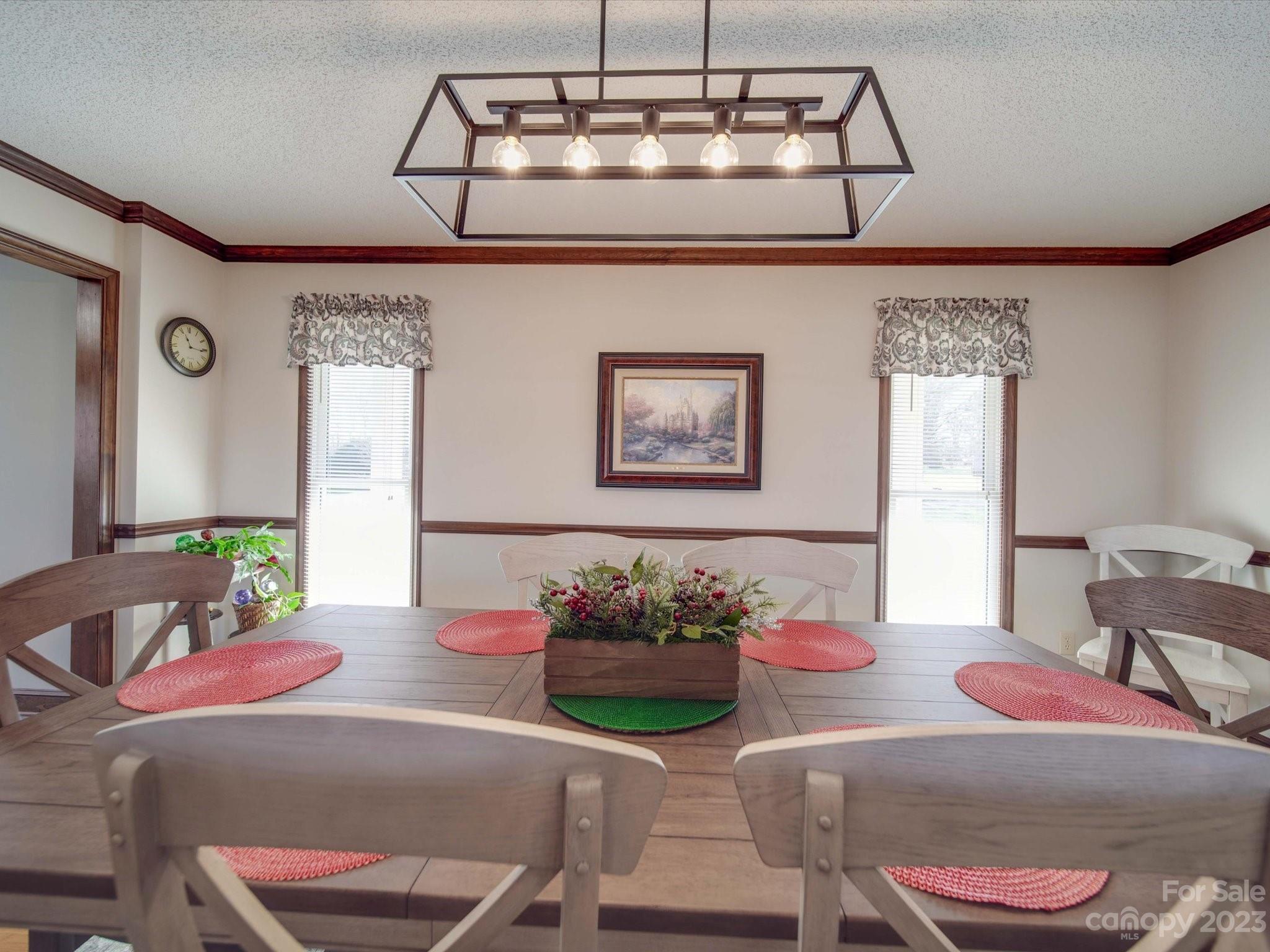 113 Hunters Creek Drive