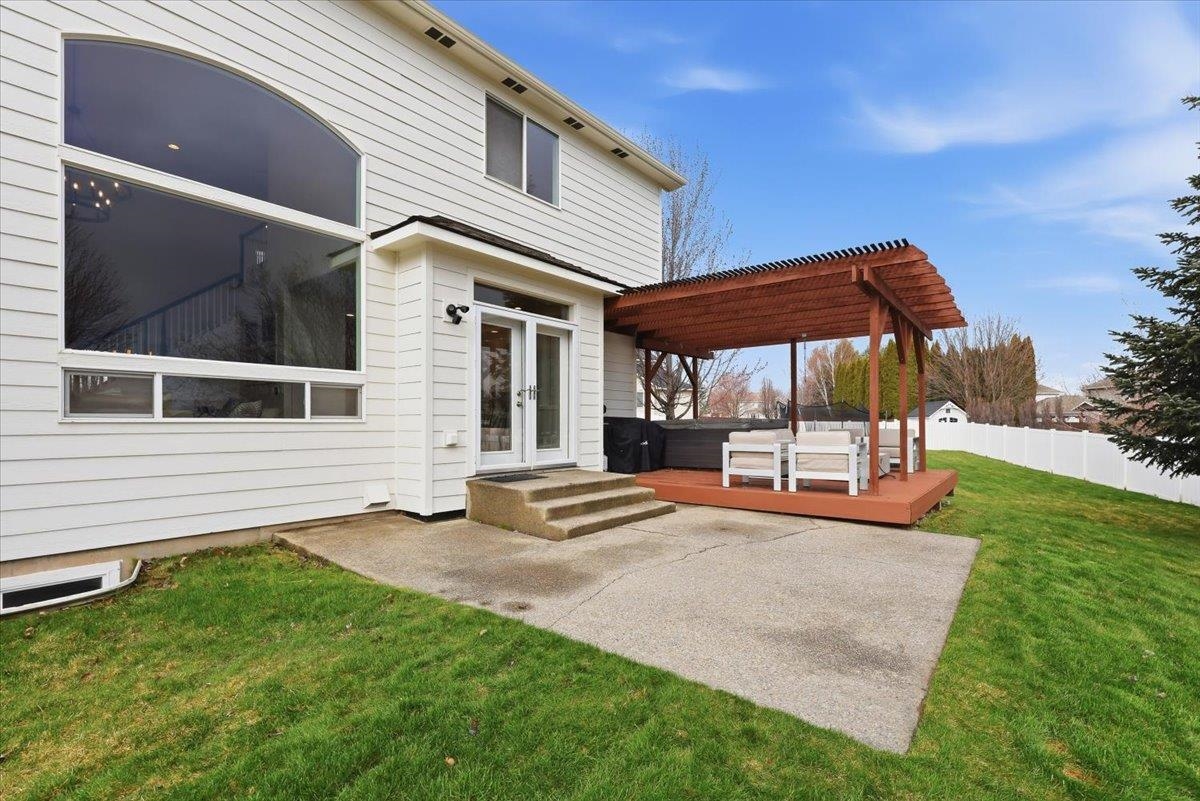 17405 E Morningside Ln