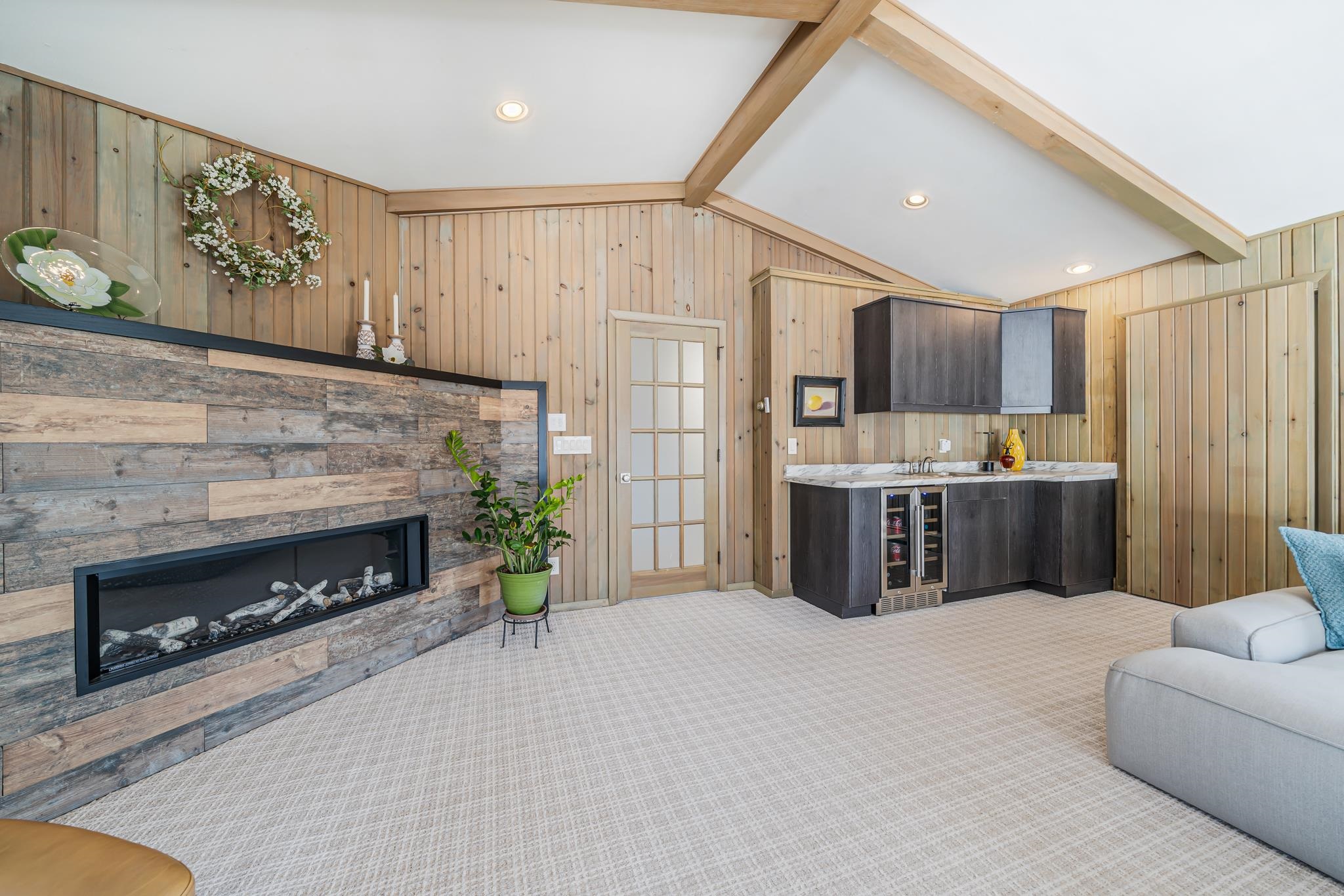 1608 Menominee Drive