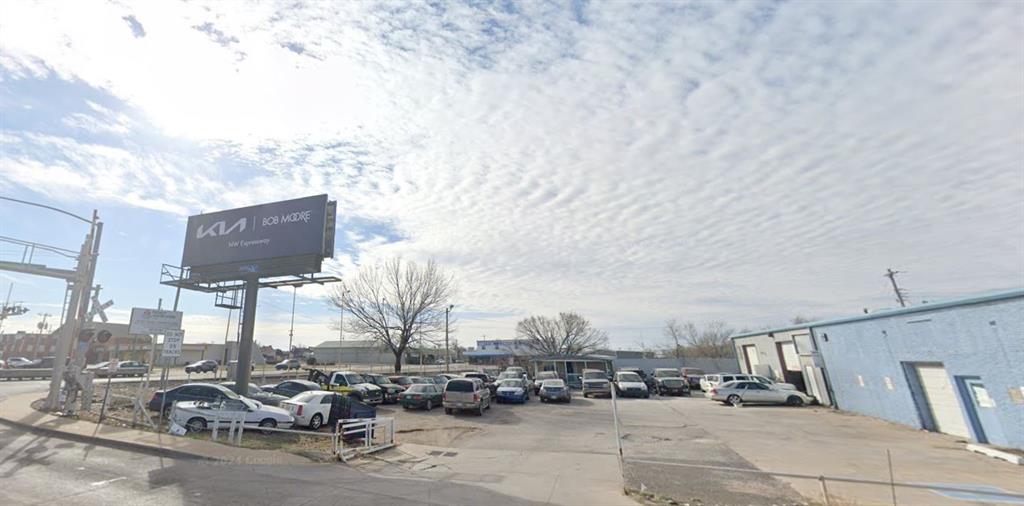 Multi-Parcel Commercial Opportunity – Britton Corridor (OKC)
This investment property package includes two active car lots, multiple retail shops, prominent street signage, and a set of small rental homes across five adjacent parcels: 1100, 1112, 1116, 1120, 1124 W Britton Rd – Oklahoma City, OK
Street-facing car lots with established usage, Storefront shops ideal for small business tenants
Passive income from residential rentals, car lot, shops and sign.
High-visibility signage along Britton Rd. New Picutres are coming soon. Close to 11000 sf.