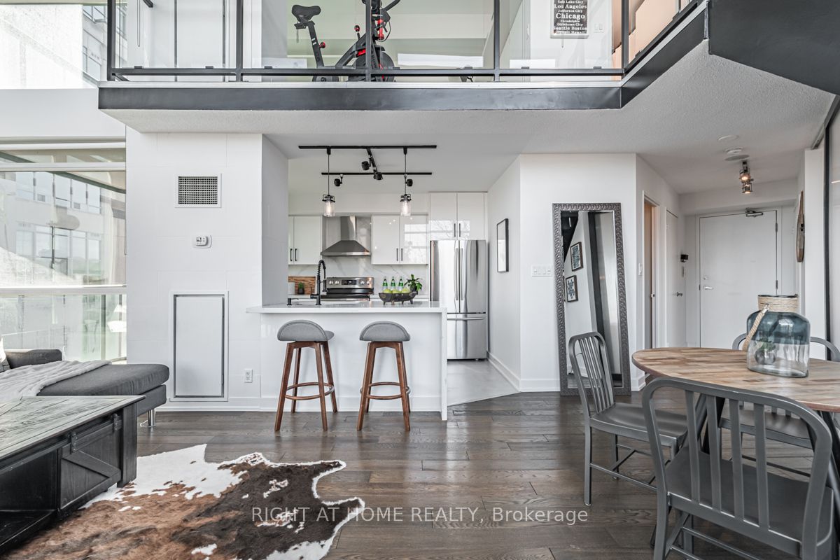 200 Manitoba St 235