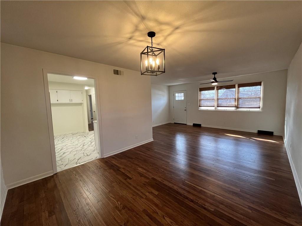 204 W Grand N/A