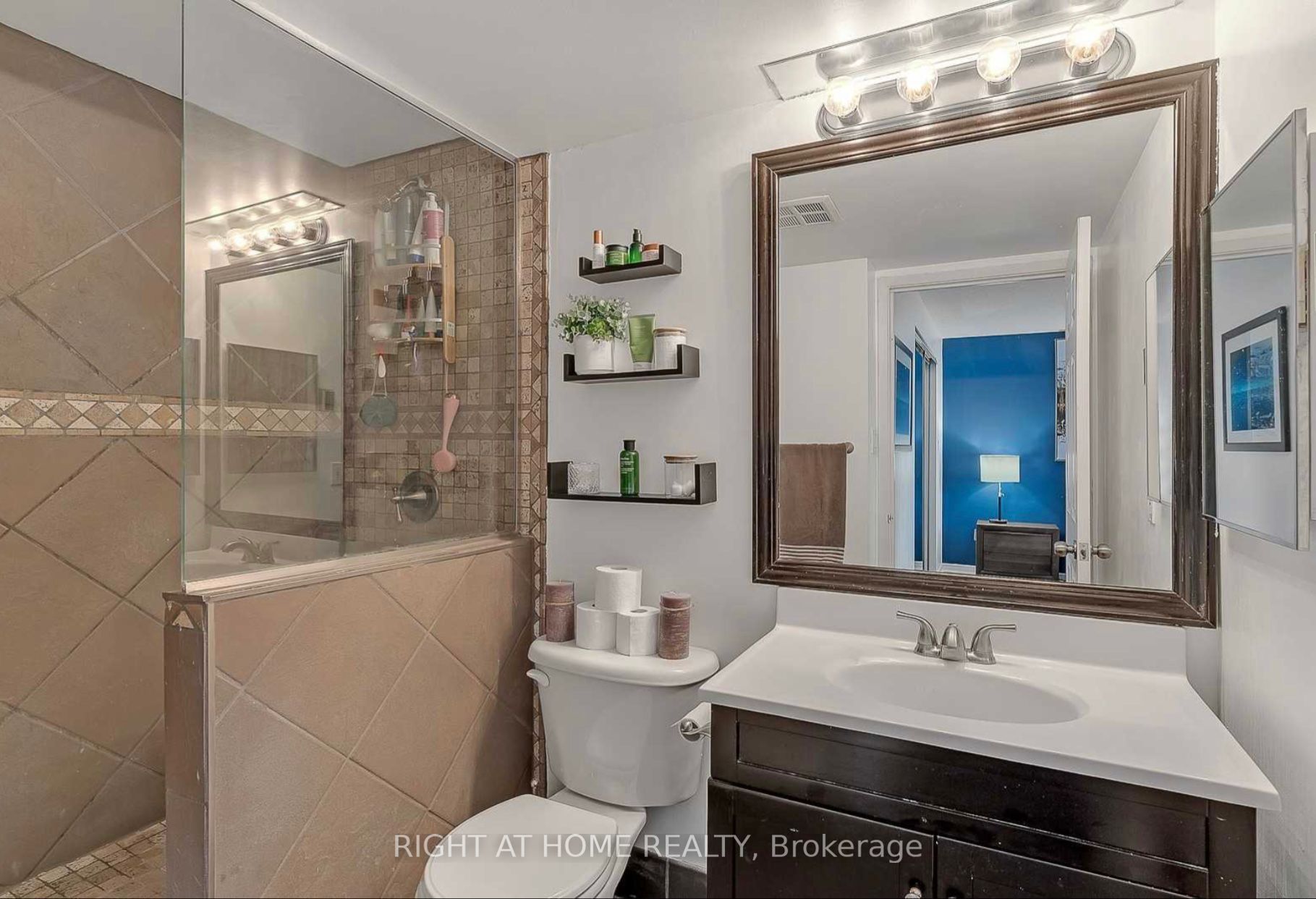 309 E Major Mackenzie Dr 1014