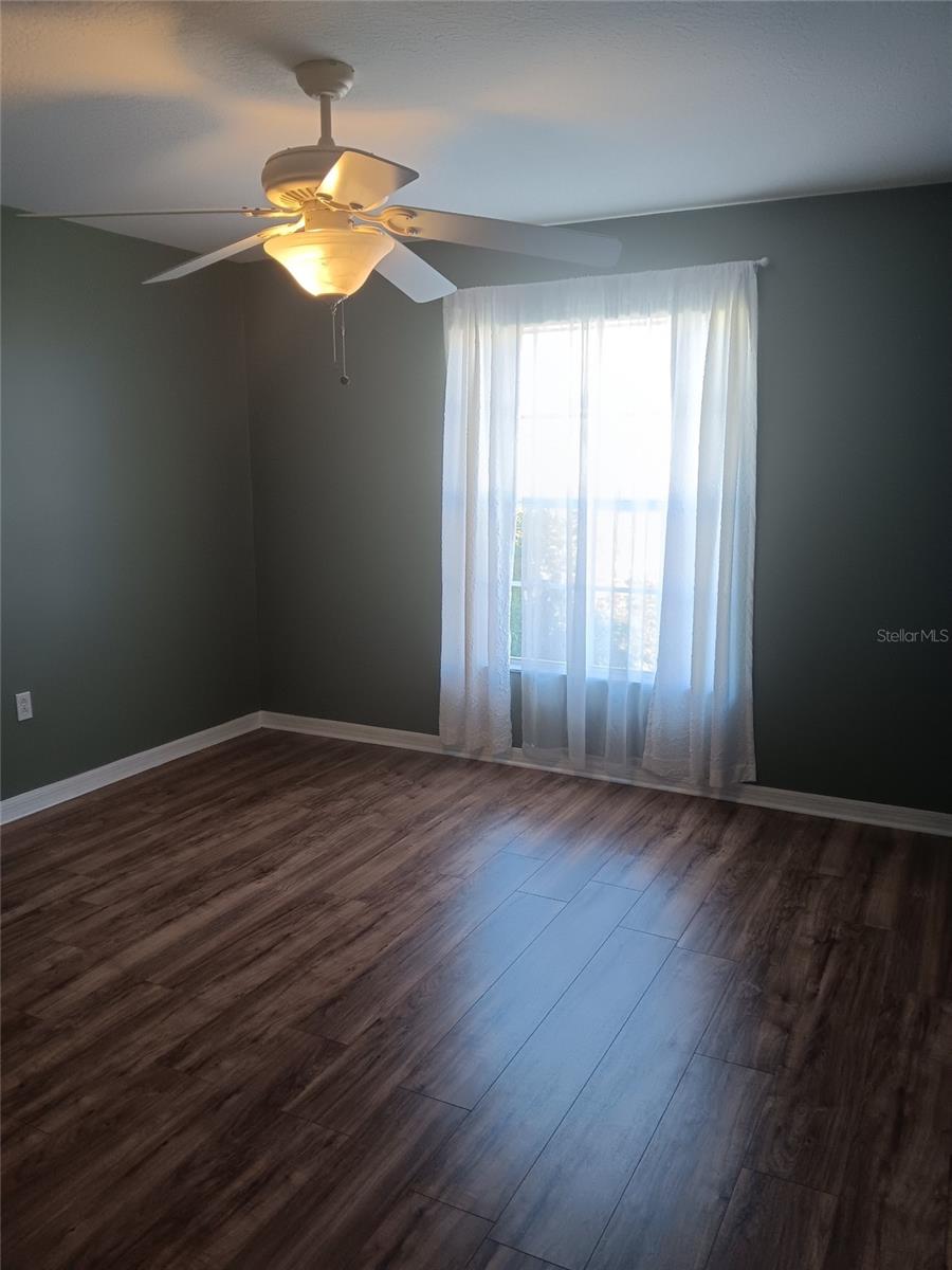 11148 Hollander Avenue