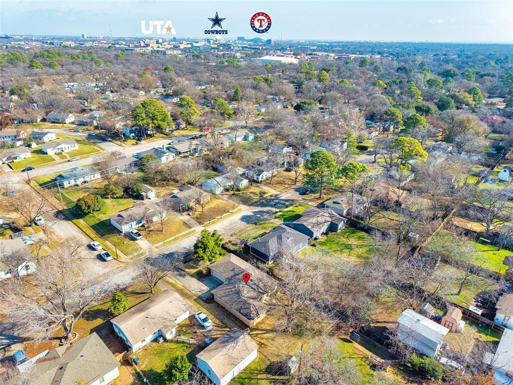 1222 W Lovers Lane