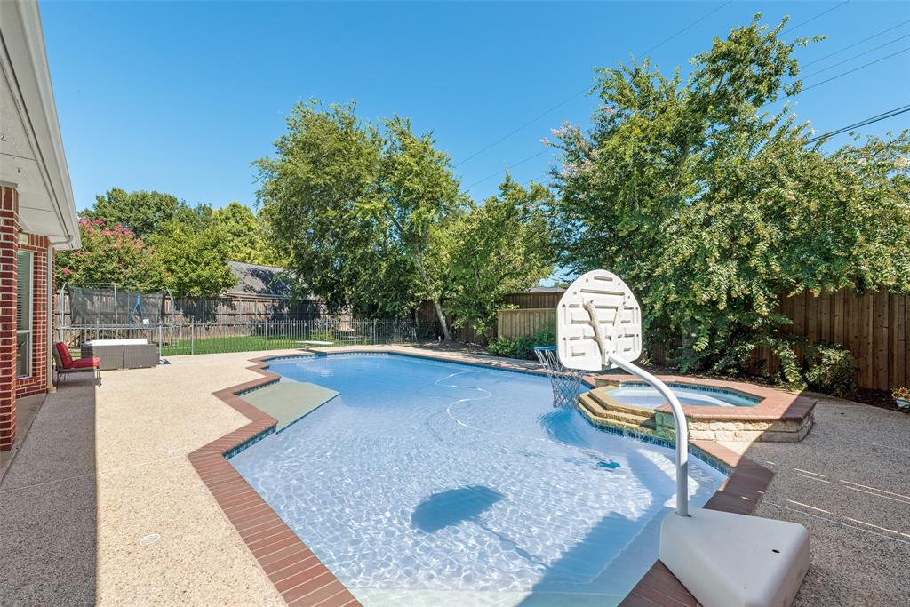 902 Pebblestone Court