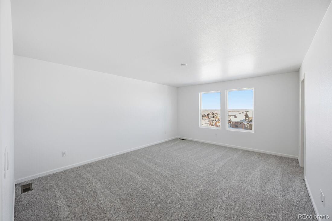 16657 W 92nd Place
