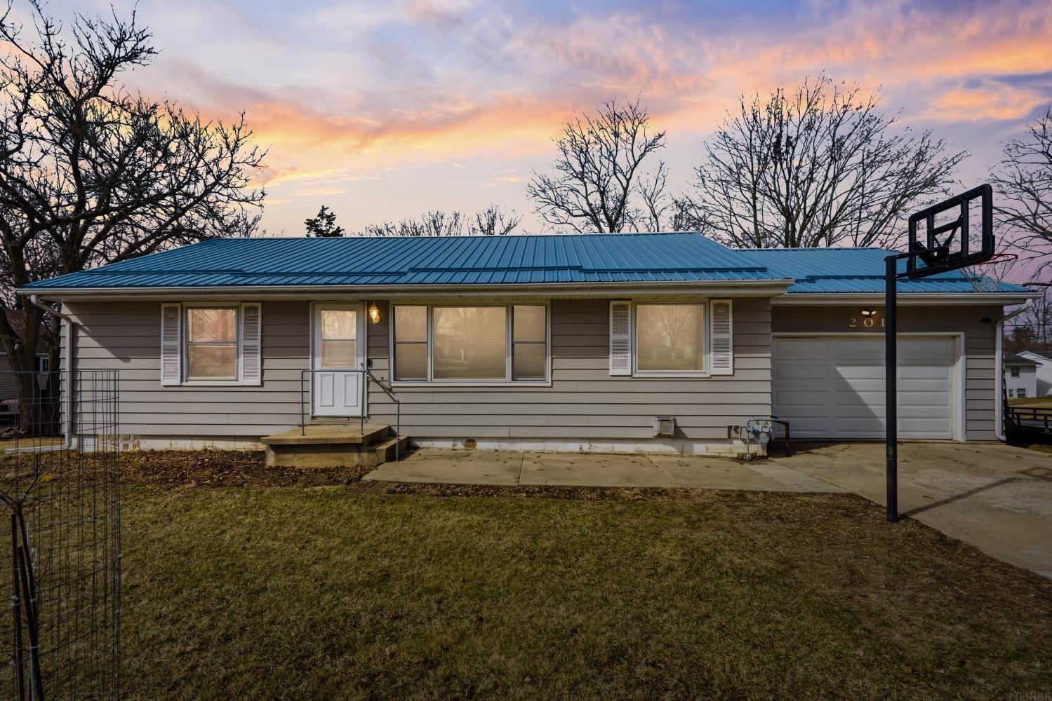 201 12th Ave Ne