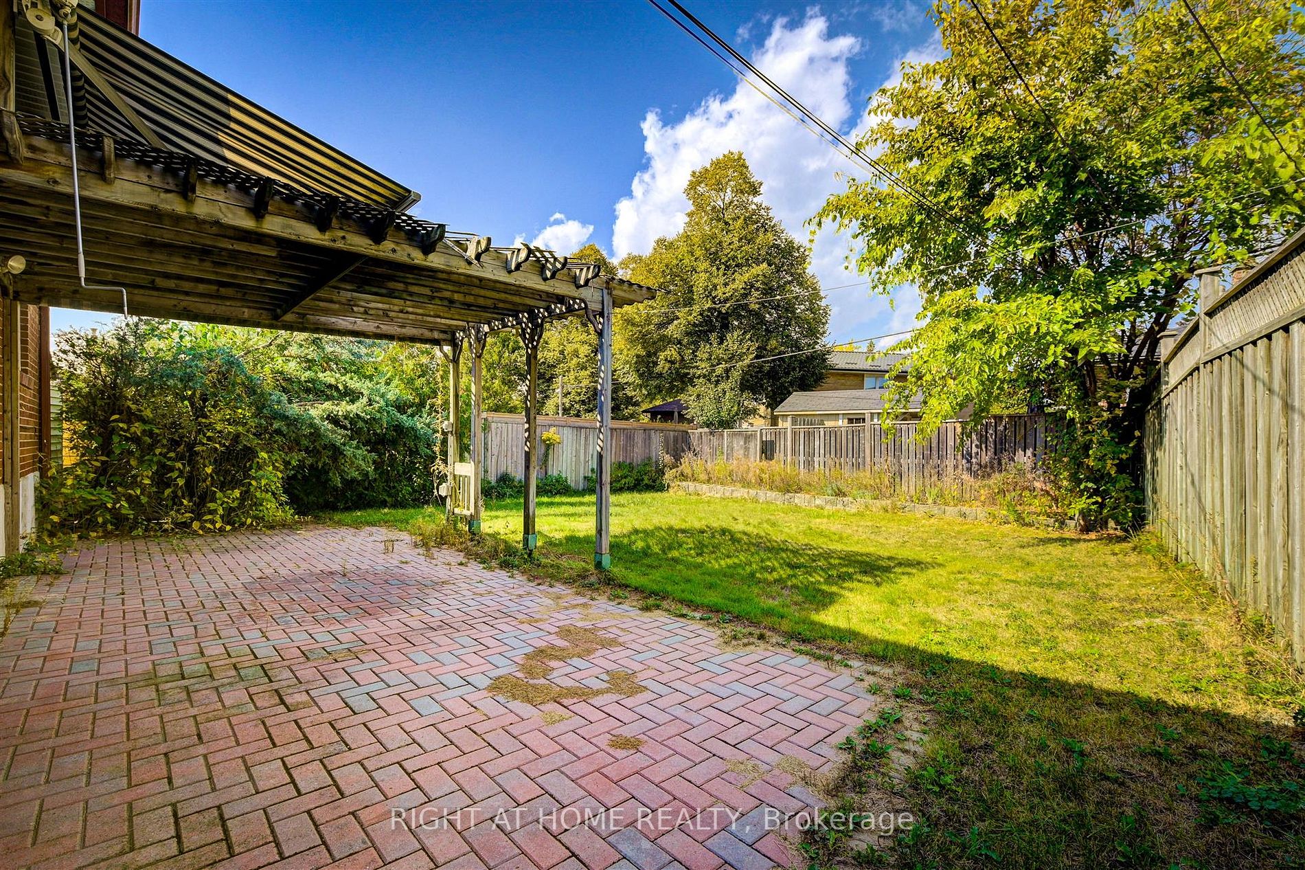 34 Ruscica Dr